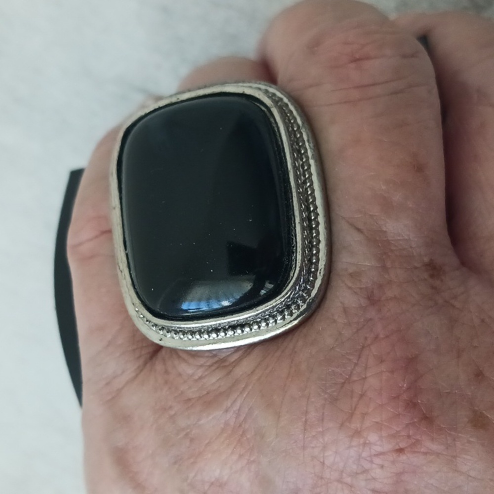 H&M Black Square Fx. Onyx and Dark Grey Statement Ring Sz. M - Picture 6 of 7